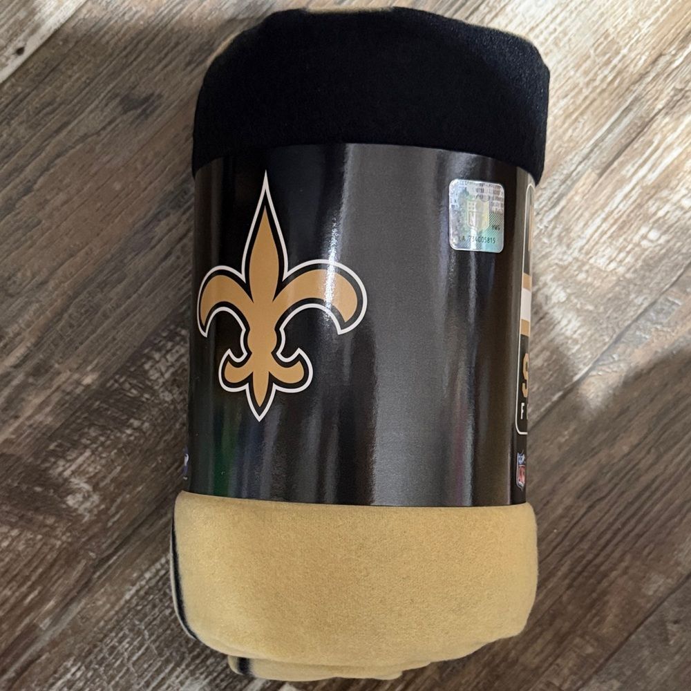 NFL New Orleans Saints Black & Gold Fleece Throw Blanket 50x60 - Picture 3 of 4